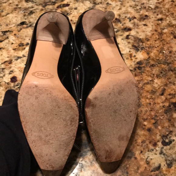 TOD’S Patent Leather Heels - Picture 4 of 5